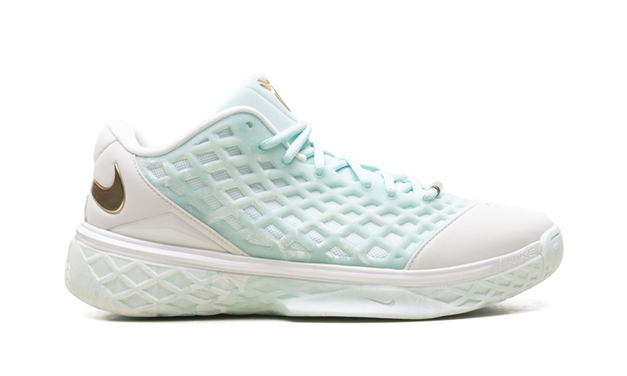 Kobe 3 Low Protro "CHBL" IX2017 100