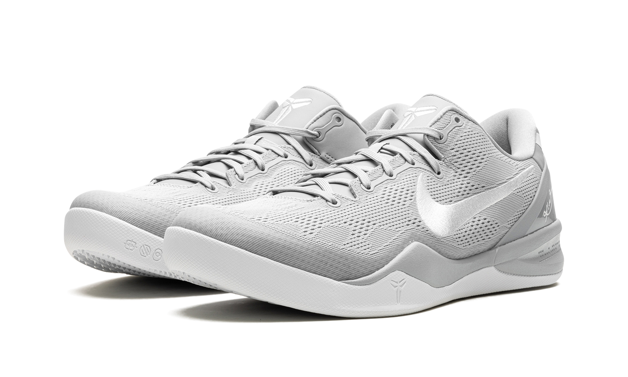 Kobe 8 Protro "Wolf Grey" HF9550 002